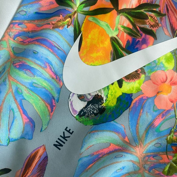 NIKE white and tropical print pullover - Picture 7 of 9